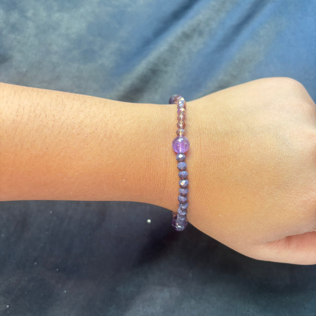 Purple jade bracelet